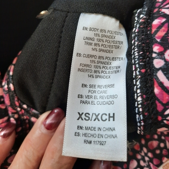 Gaiam XS Women's Black and Pink Sports Bra - Picture 2 of 9